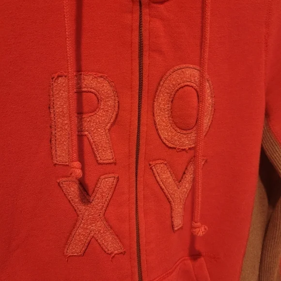 #154 Roxy Hoodie - Picture 2 of 4